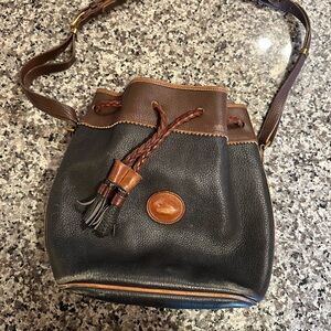 Vintage Dooney & Bourke Crossbody Bucket Bag